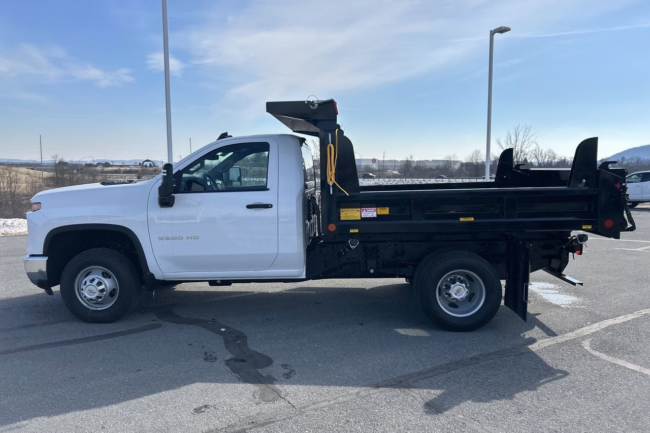 2025 Chevrolet Silverado 3500 HD Chassis Cab Work Truck