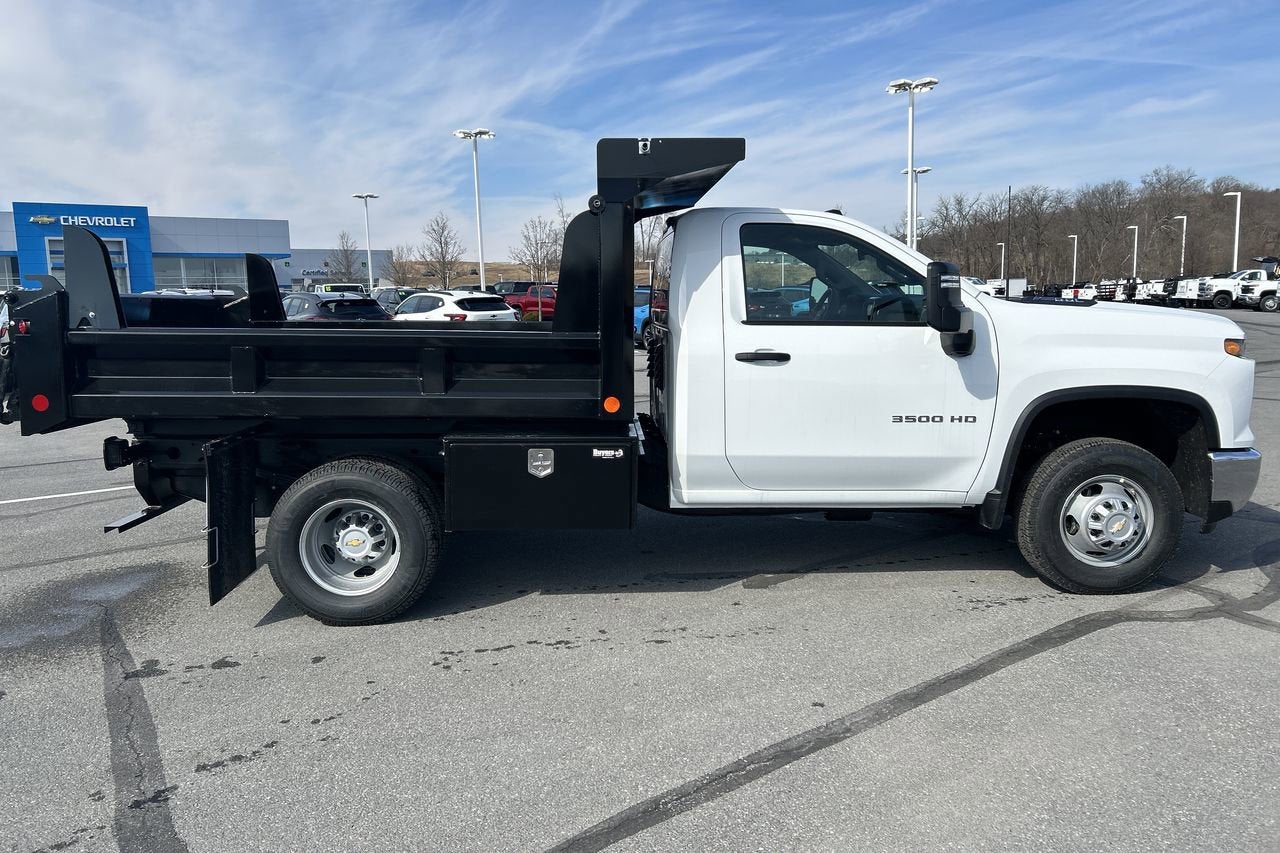2025 Chevrolet Silverado 3500 HD Chassis Cab Work Truck