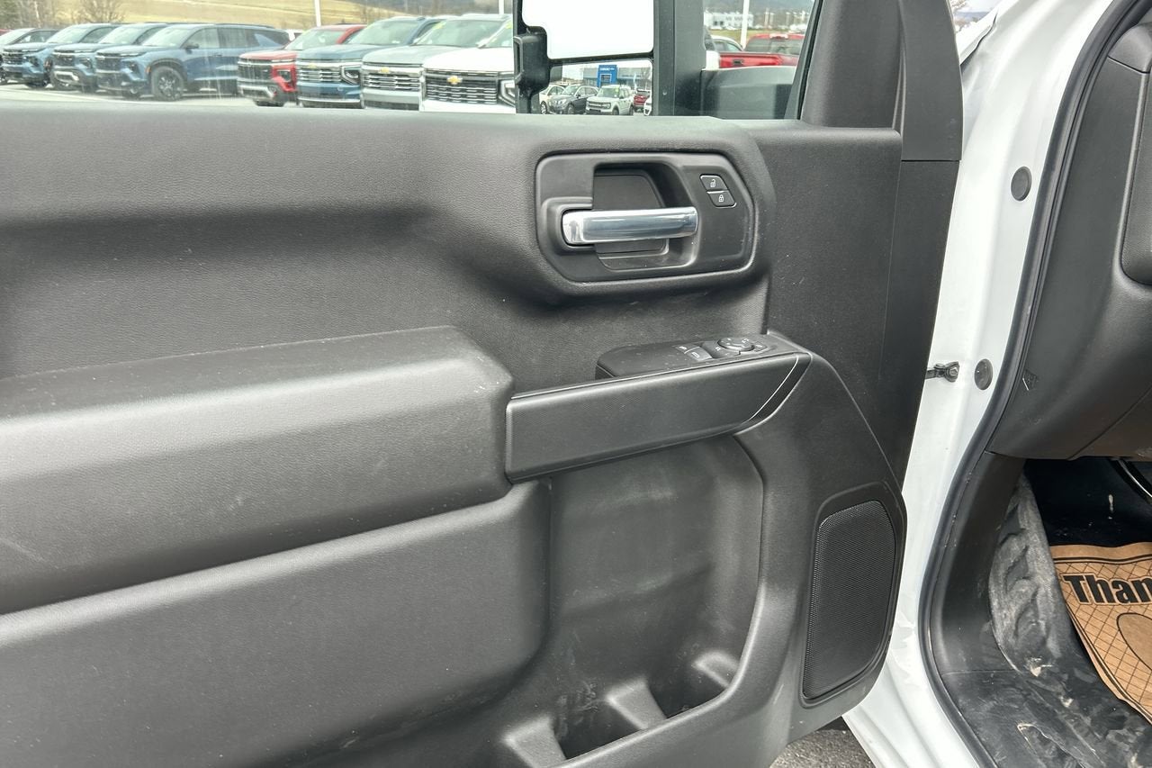 2025 Chevrolet Silverado 3500 HD Chassis Cab Work Truck