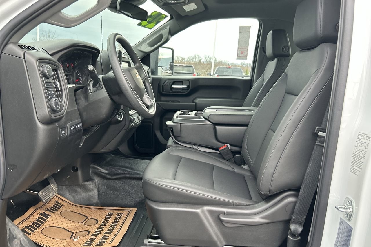 2025 Chevrolet Silverado 3500 HD Chassis Cab Work Truck