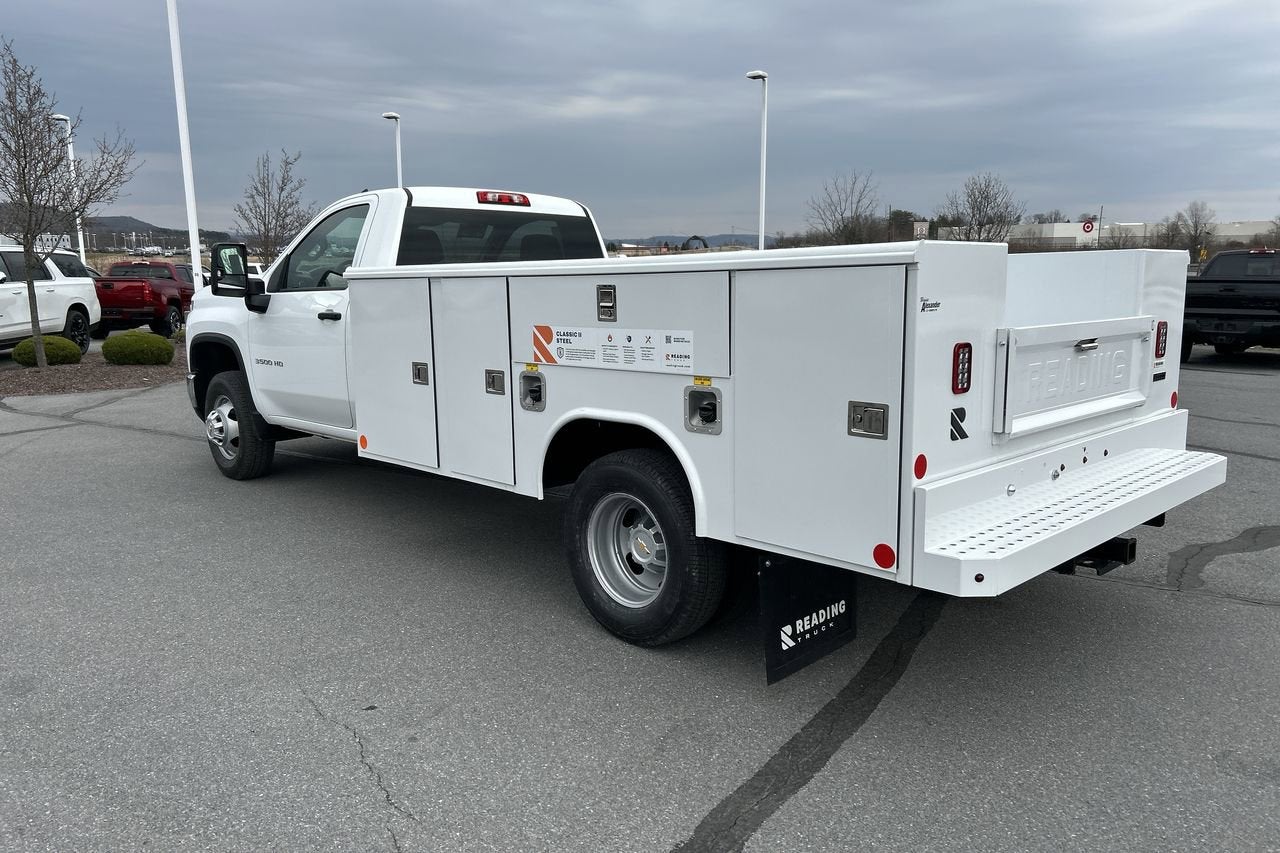2025 Chevrolet Silverado 3500 HD Chassis Cab Work Truck