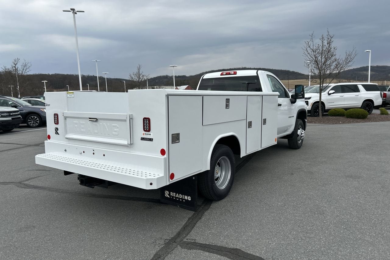 2025 Chevrolet Silverado 3500 HD Chassis Cab Work Truck
