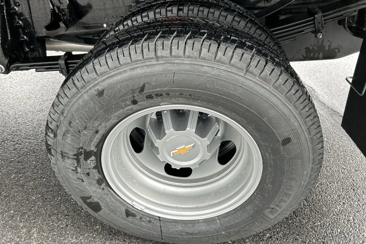 2025 Chevrolet Silverado 3500 HD Chassis Cab Work Truck