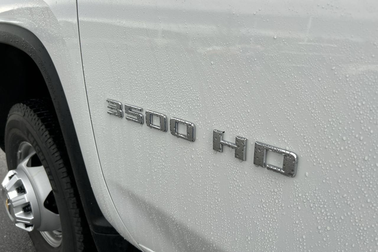 2025 Chevrolet Silverado 3500 HD Chassis Cab Work Truck