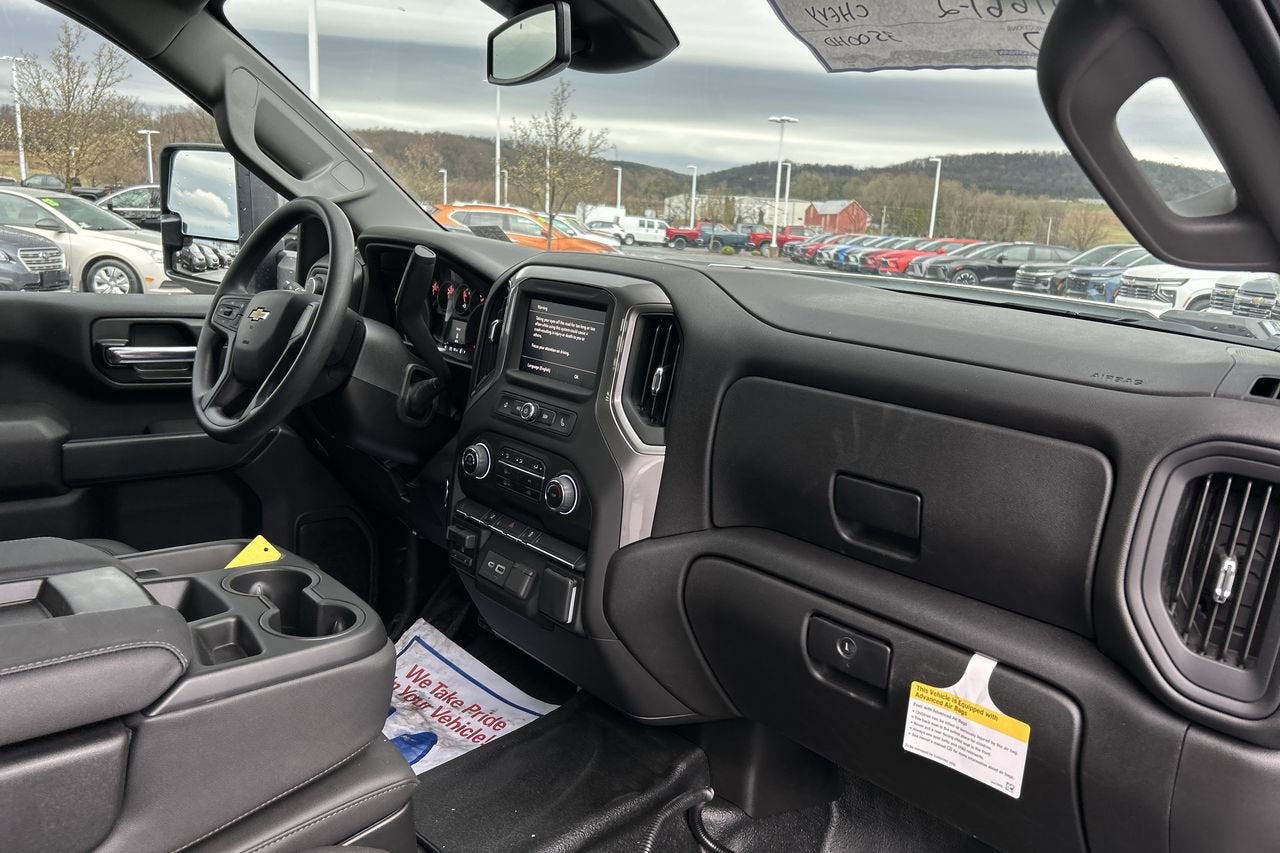 2025 Chevrolet Silverado 3500 HD Chassis Cab Work Truck