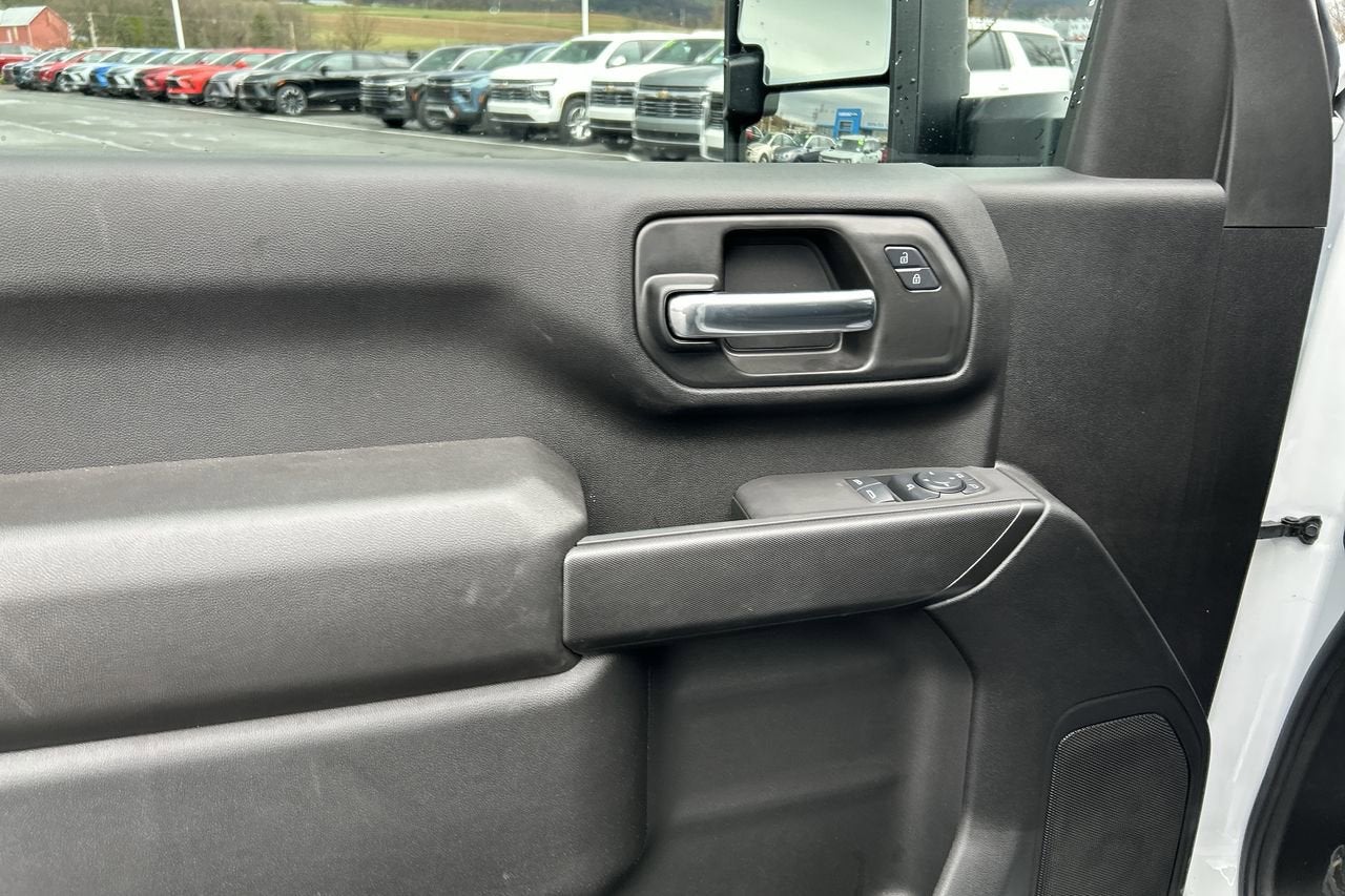 2025 Chevrolet Silverado 3500 HD Chassis Cab Work Truck