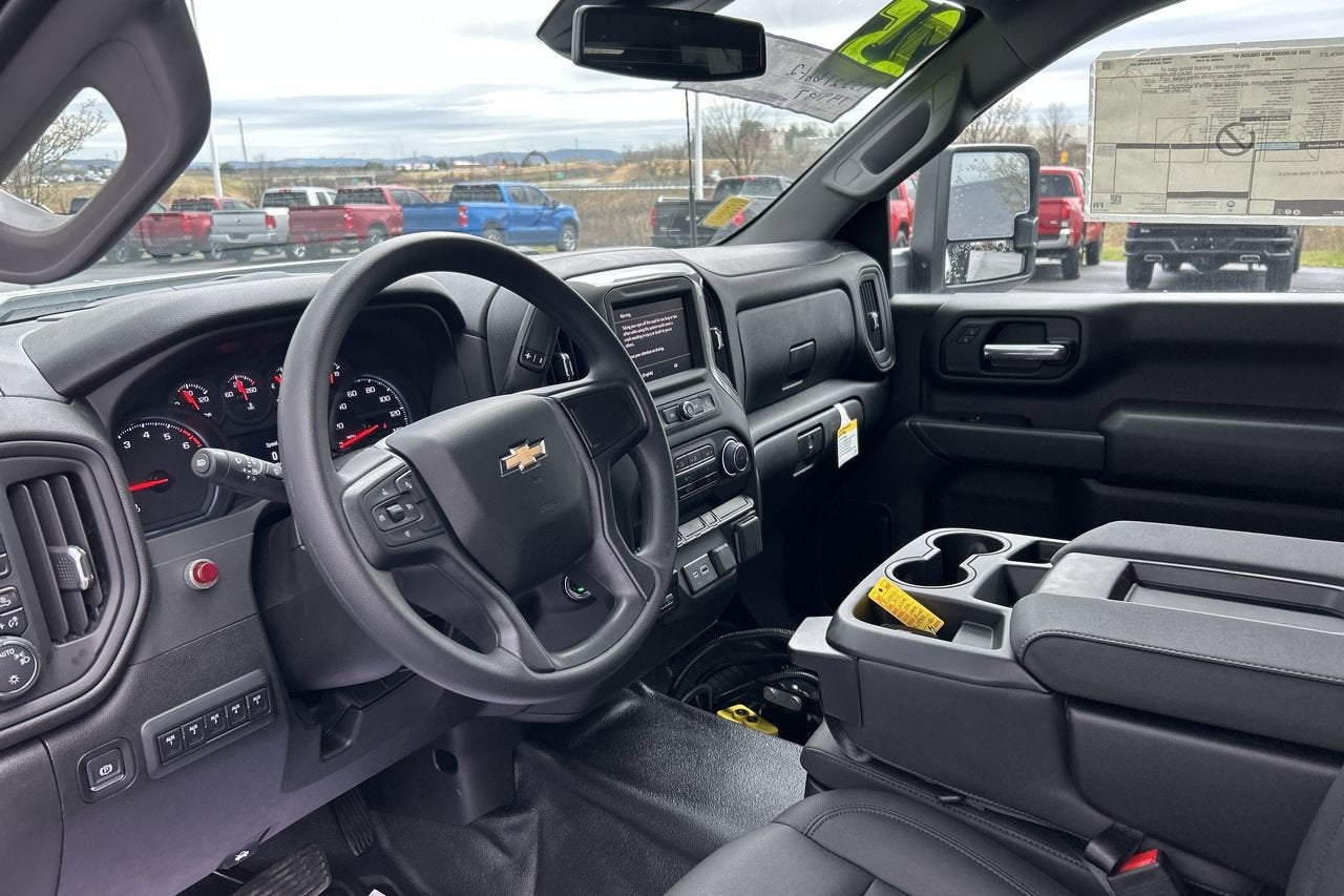 2025 Chevrolet Silverado 3500 HD Chassis Cab Work Truck