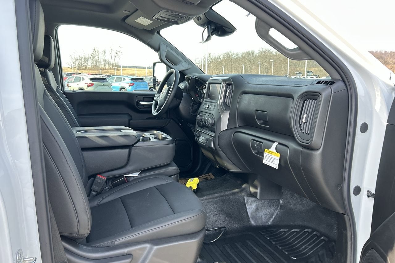 2025 Chevrolet Silverado 3500 HD Chassis Cab Work Truck