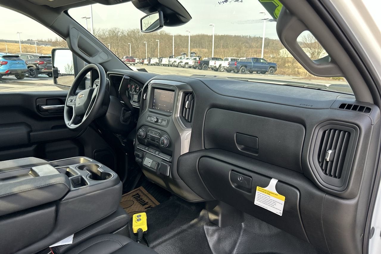 2025 Chevrolet Silverado 3500 HD Chassis Cab Work Truck