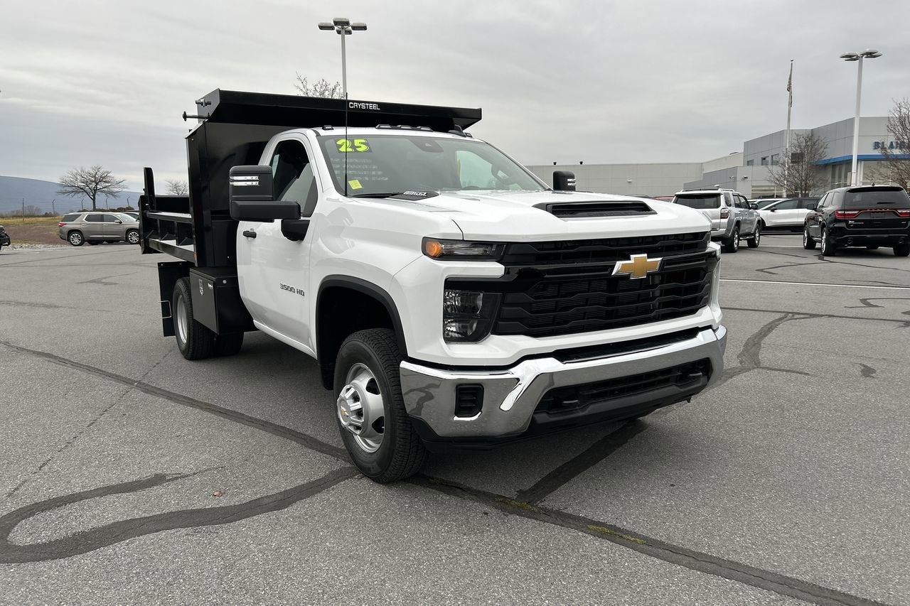 2025 Chevrolet Silverado 3500 HD Chassis Cab Work Truck