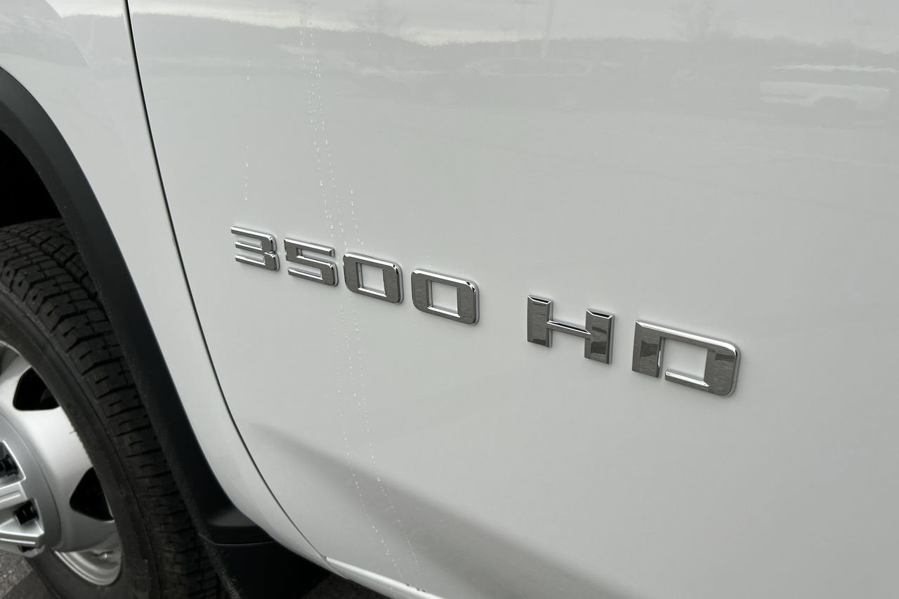 2025 Chevrolet Silverado 3500 HD Chassis Cab Work Truck