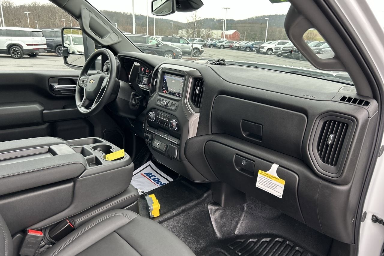 2025 Chevrolet Silverado 3500 HD Chassis Cab Work Truck