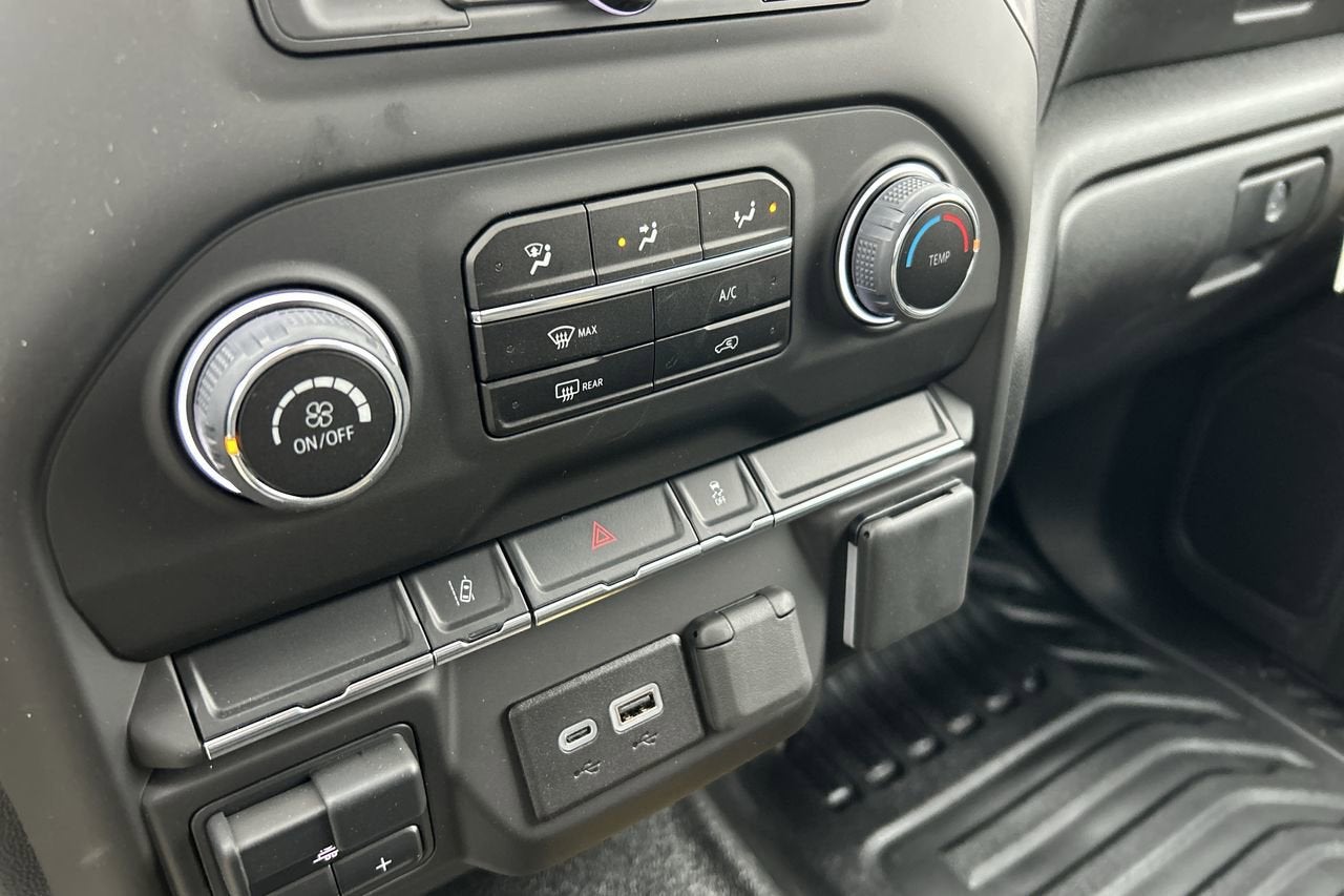 2025 Chevrolet Silverado 3500 HD Chassis Cab Work Truck