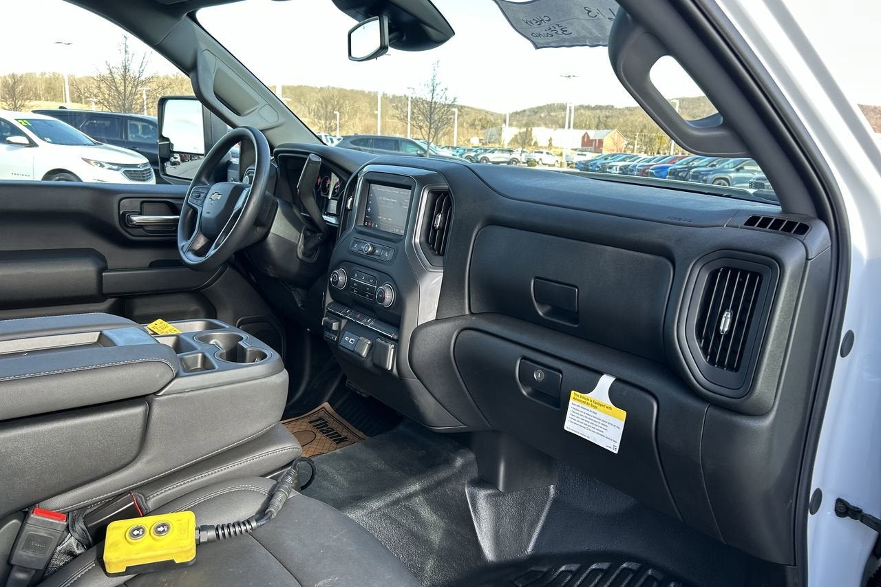 2025 Chevrolet Silverado 3500 HD Chassis Cab Work Truck