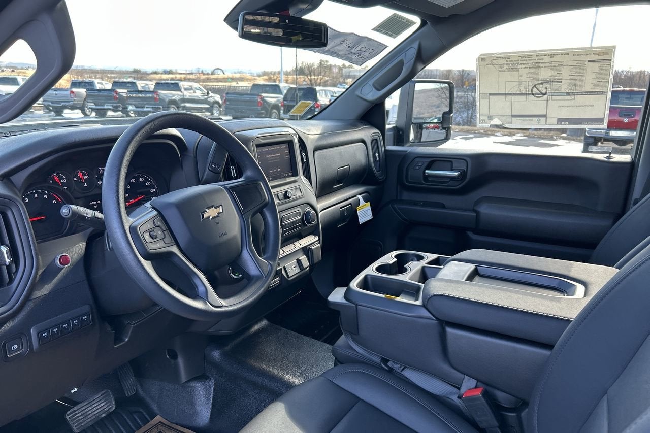 2025 Chevrolet Silverado 3500 HD Chassis Cab Work Truck