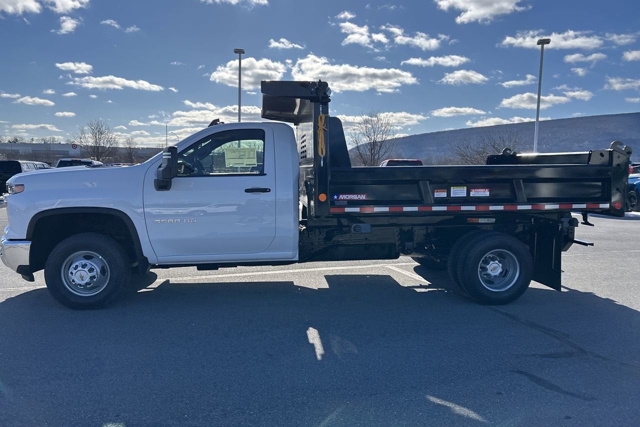 2025 Chevrolet Silverado 3500 HD Chassis Cab Work Truck