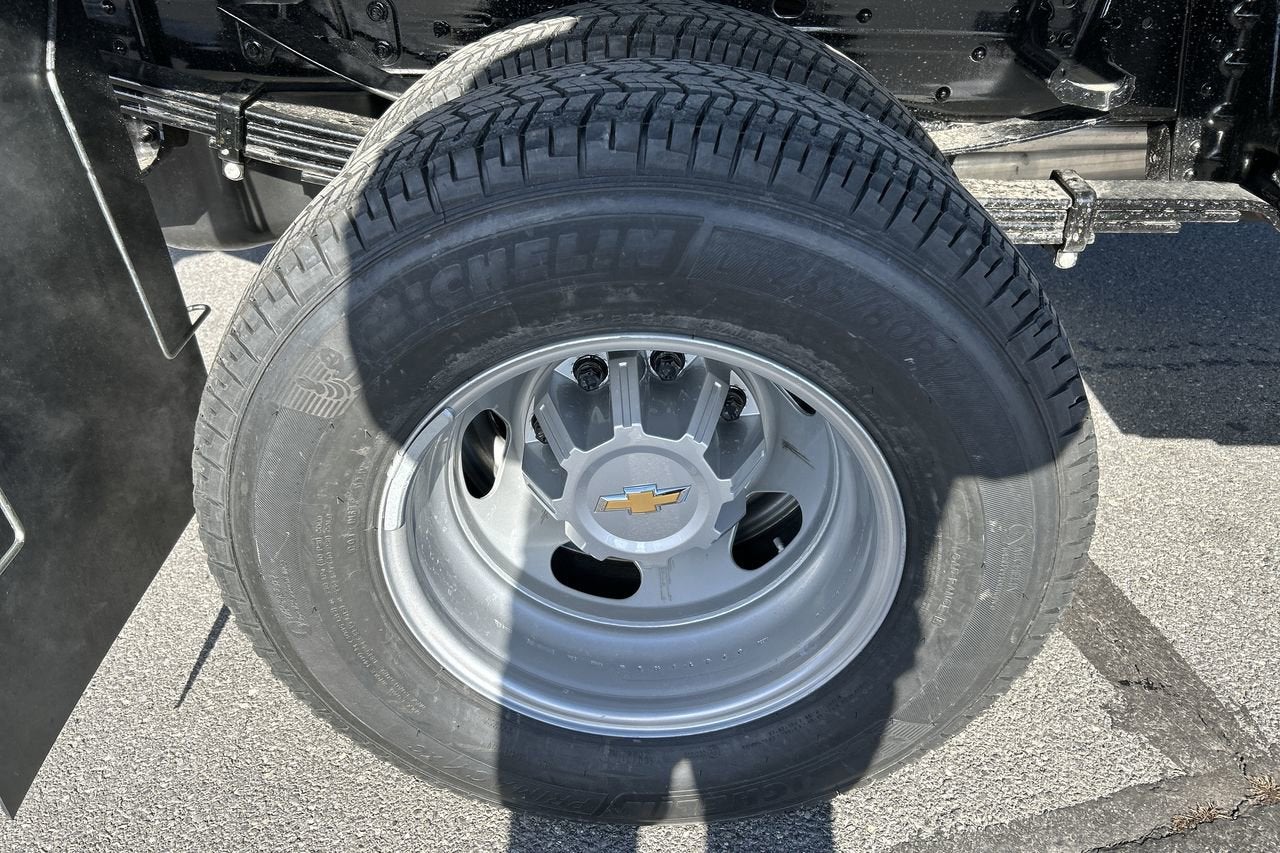 2025 Chevrolet Silverado 3500 HD Chassis Cab Work Truck