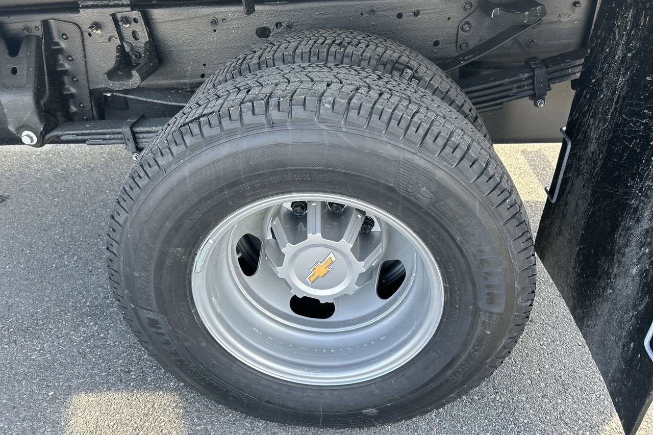 2025 Chevrolet Silverado 3500 HD Chassis Cab Work Truck