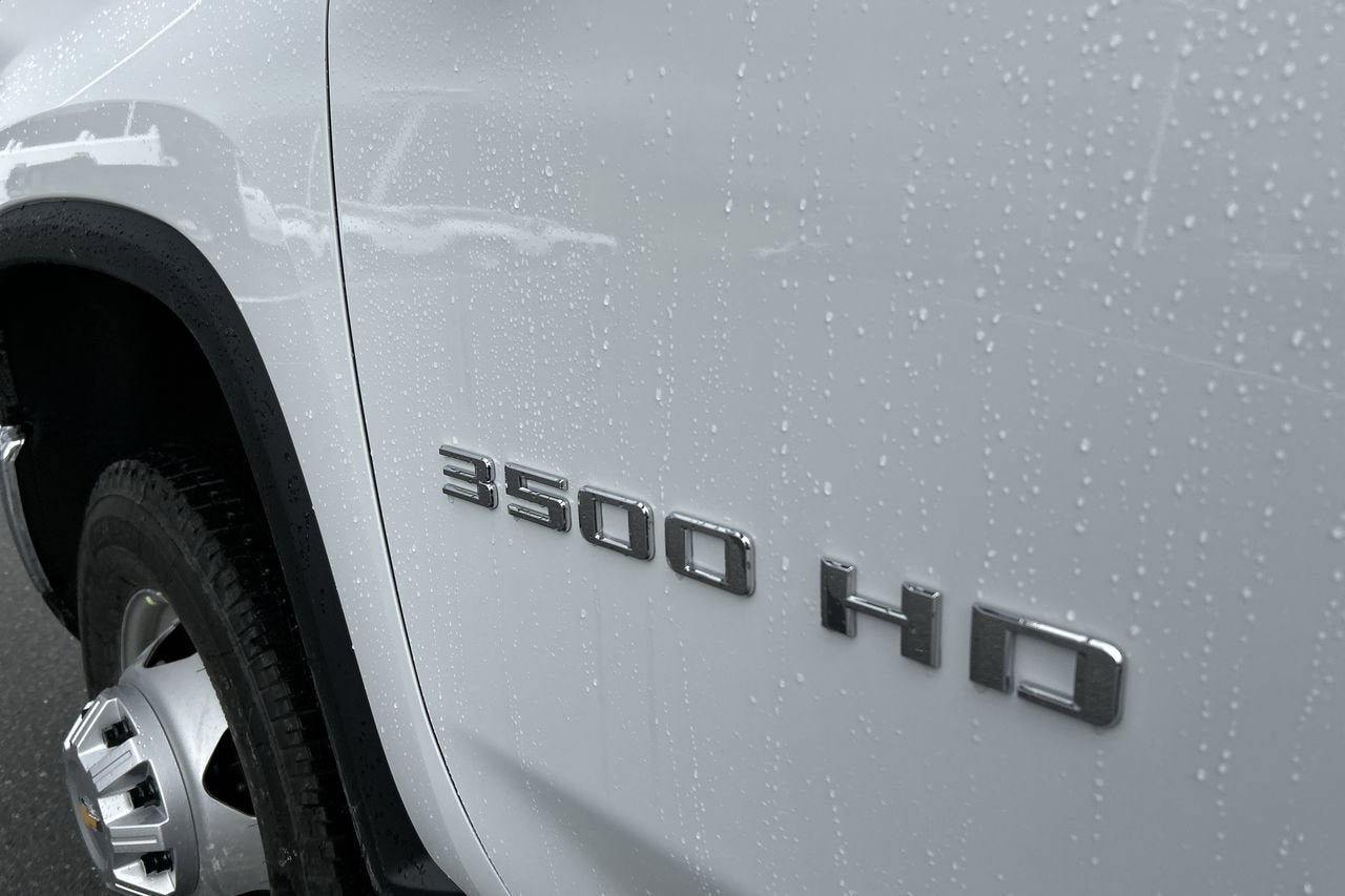 2025 Chevrolet Silverado 3500 HD Chassis Cab Work Truck