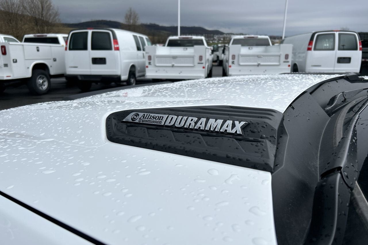 2025 Chevrolet Silverado 3500 HD Chassis Cab Work Truck