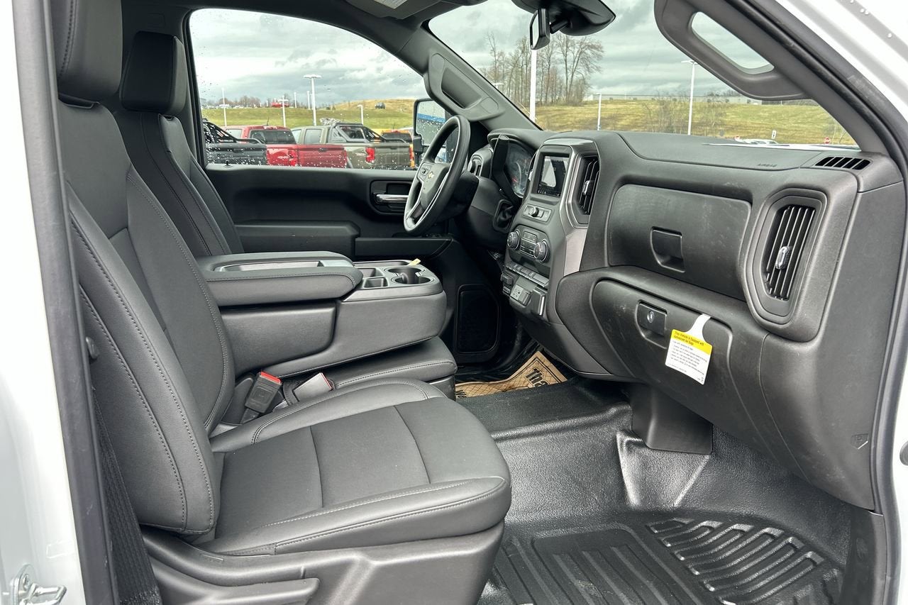 2025 Chevrolet Silverado 3500 HD Chassis Cab Work Truck