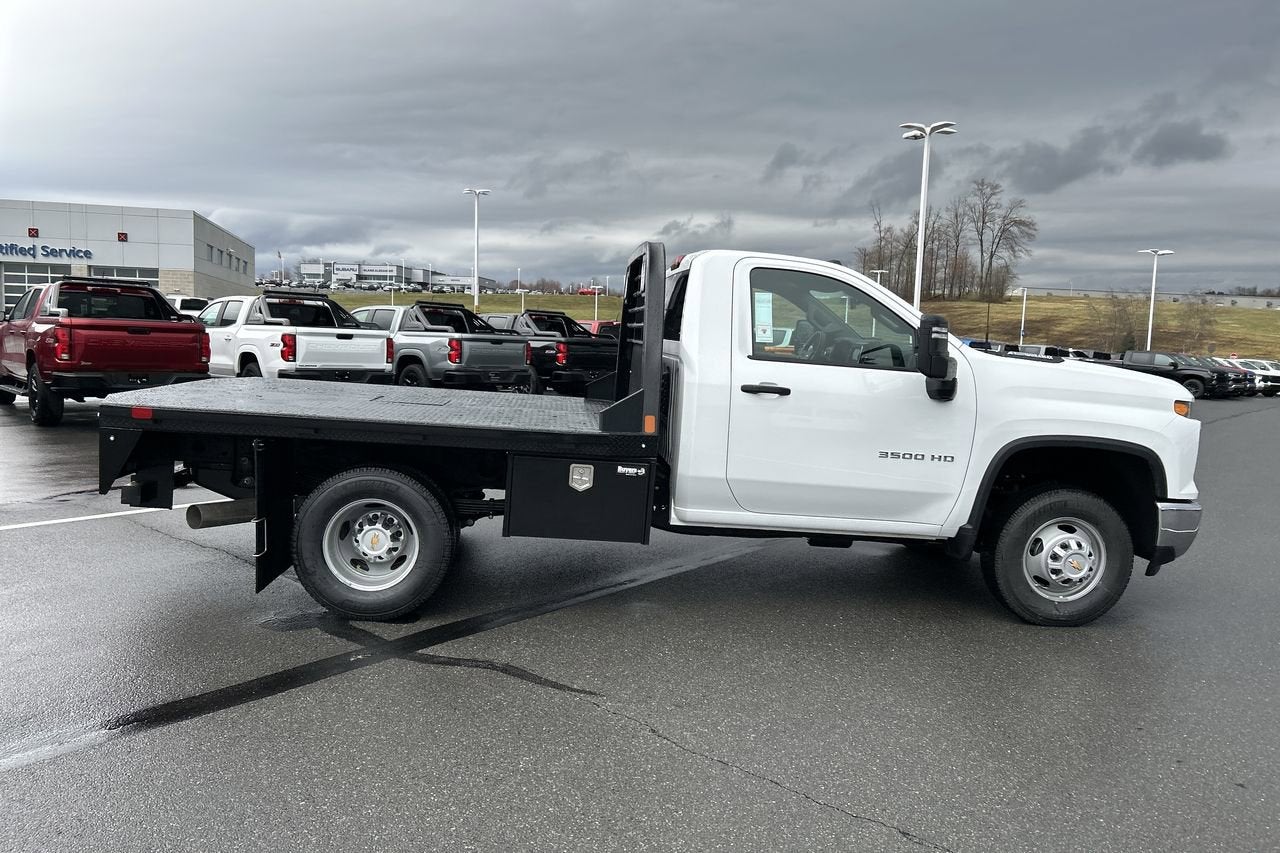 2025 Chevrolet Silverado 3500 HD Chassis Cab Work Truck