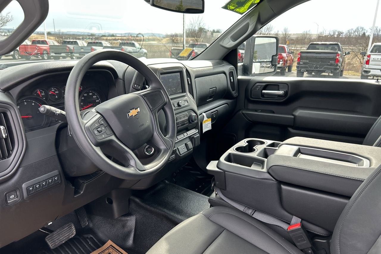 2025 Chevrolet Silverado 3500 HD Chassis Cab Work Truck