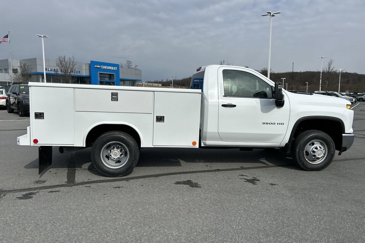 2025 Chevrolet Silverado 3500 HD Chassis Cab Work Truck