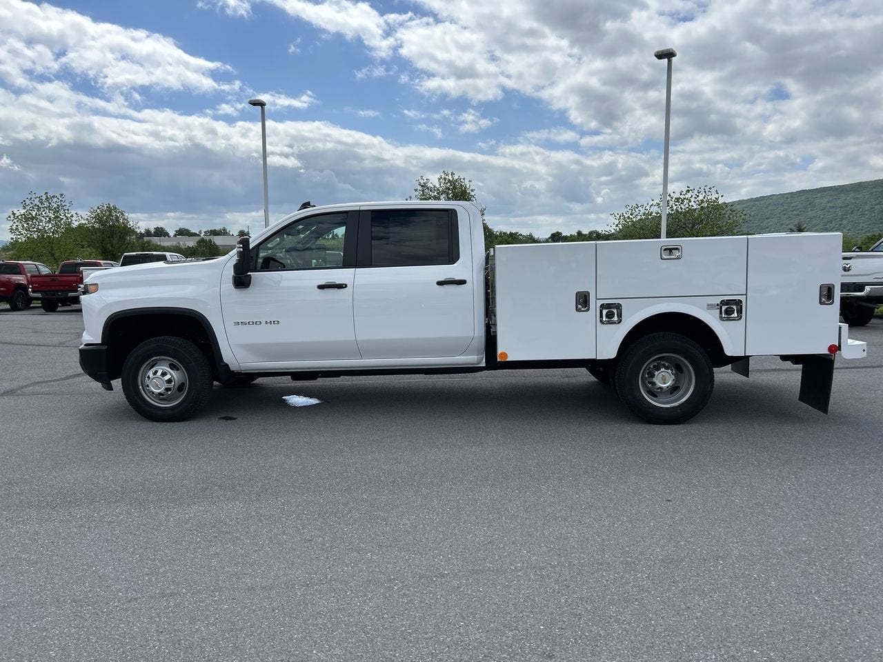 2025 Chevrolet Silverado 3500 HD Chassis Cab Work Truck