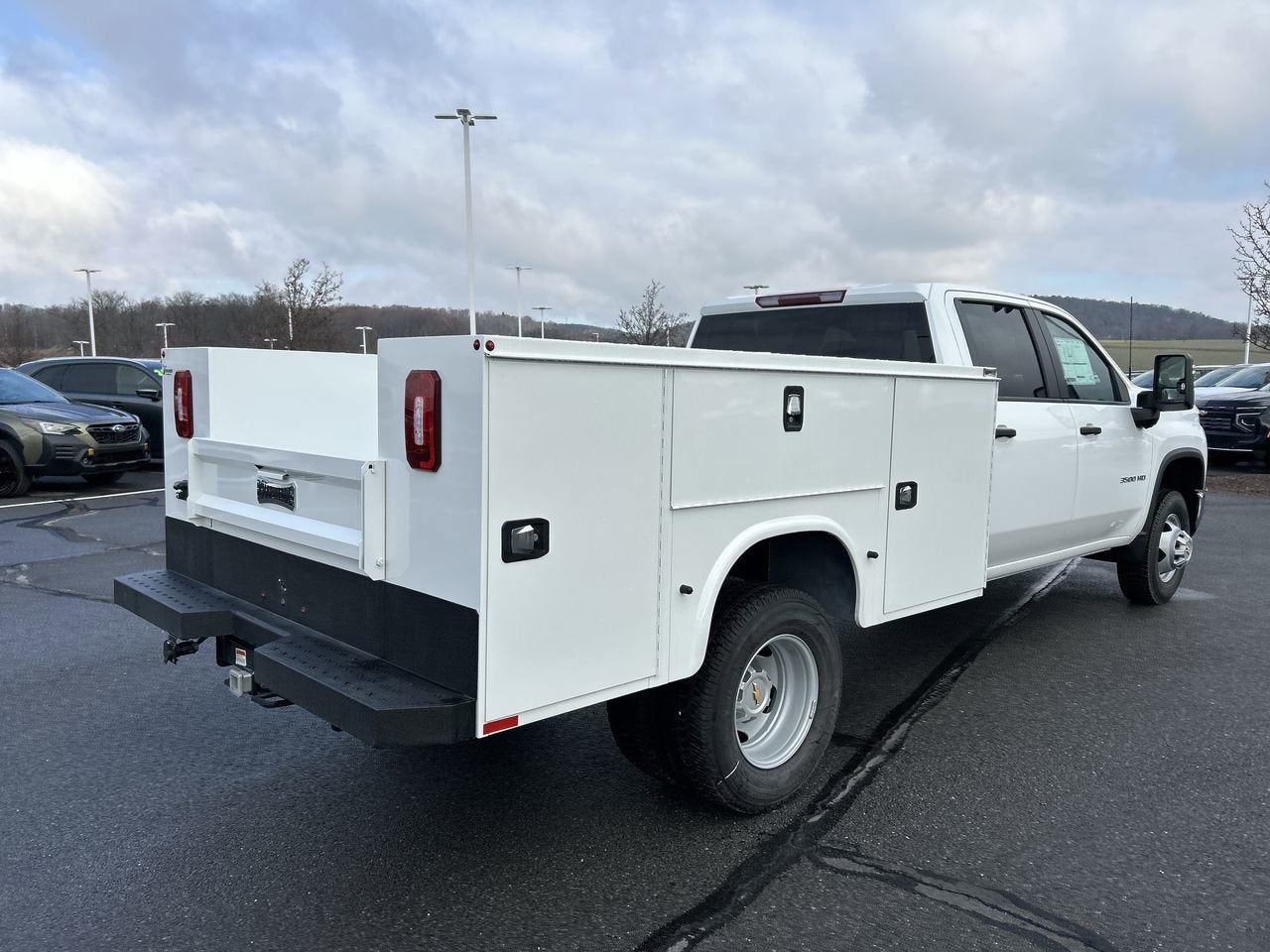2025 Chevrolet Silverado 3500 HD Chassis Cab Work Truck