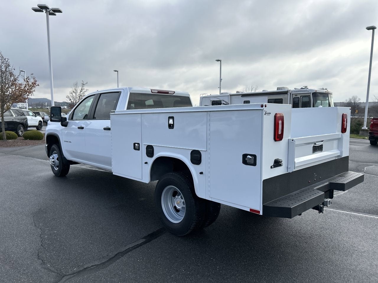 2025 Chevrolet Silverado 3500 HD Chassis Cab Work Truck
