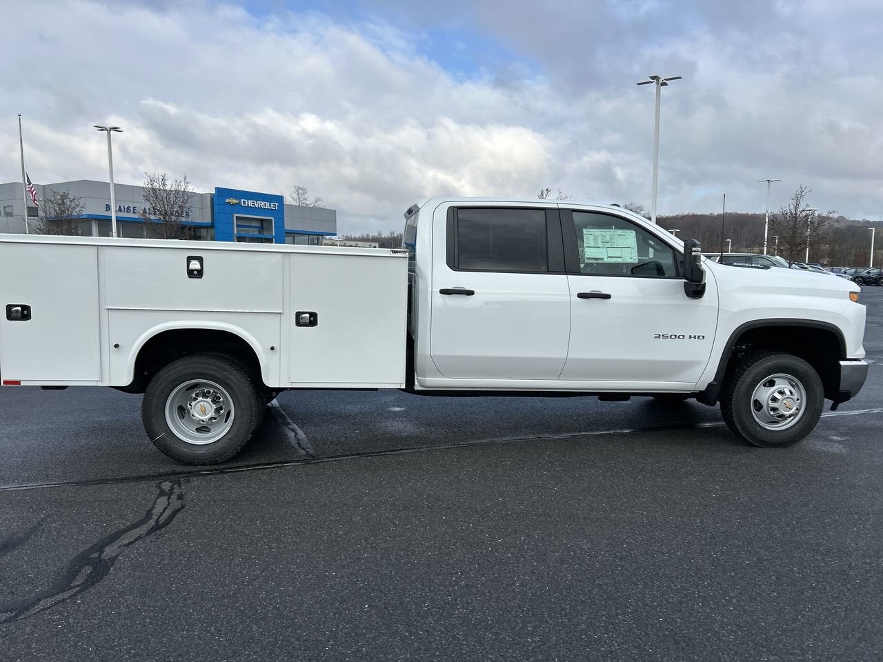 2025 Chevrolet Silverado 3500 HD Chassis Cab Work Truck