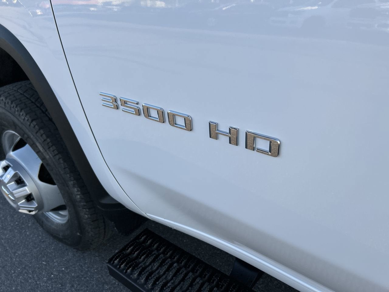 2026 Chevrolet Silverado 3500 HD WT DRW