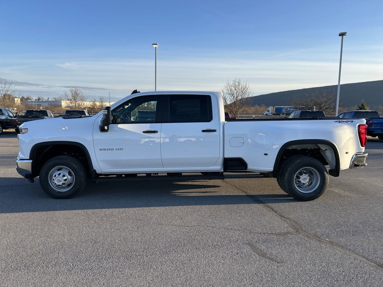 2026 Chevrolet Silverado 3500 HD WT DRW