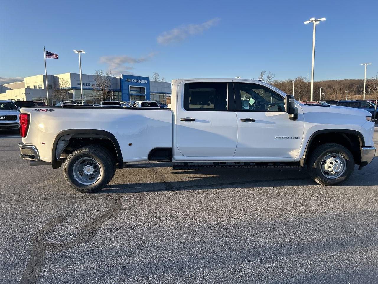 2026 Chevrolet Silverado 3500 HD WT DRW