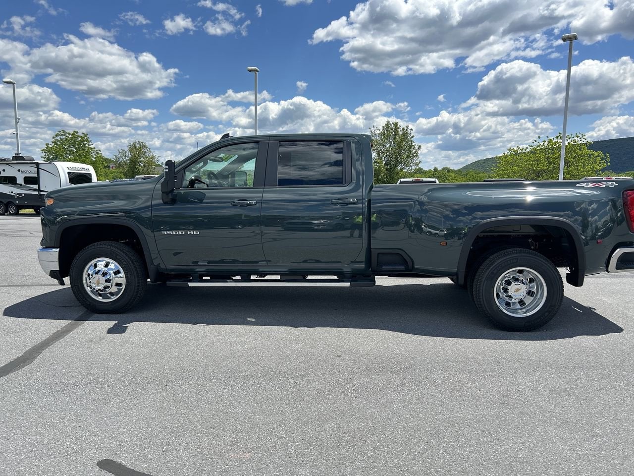 2026 Chevrolet Silverado 3500 HD LT DRW