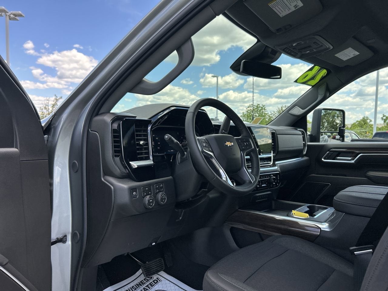 2026 Chevrolet Silverado 3500 HD LT - Photo 29