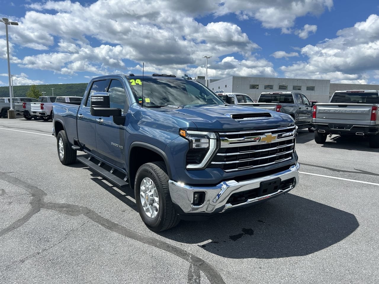 2024 Chevrolet Silverado 3500 HD LTZ