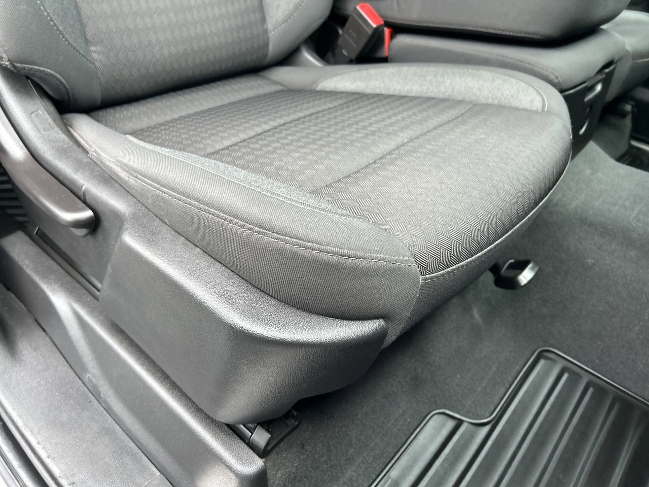 2022 Chevrolet Silverado 1500 LT (2FL)