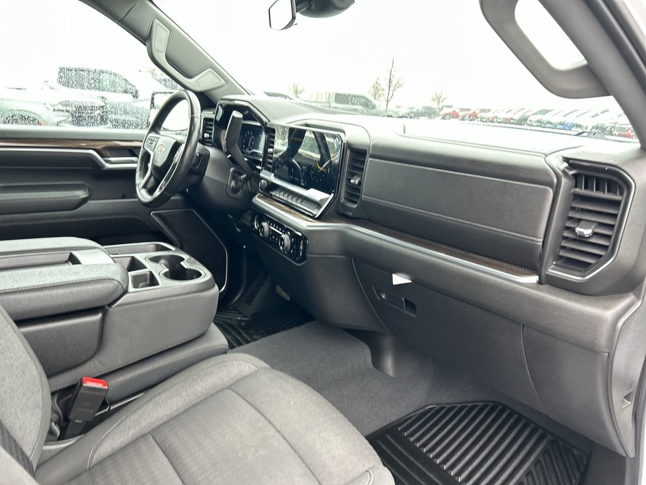 2022 Chevrolet Silverado 1500 LT (2FL)