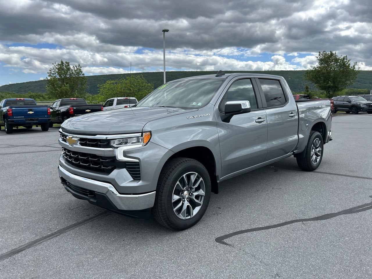 2026 Chevrolet Silverado 1500 LT (2FL)