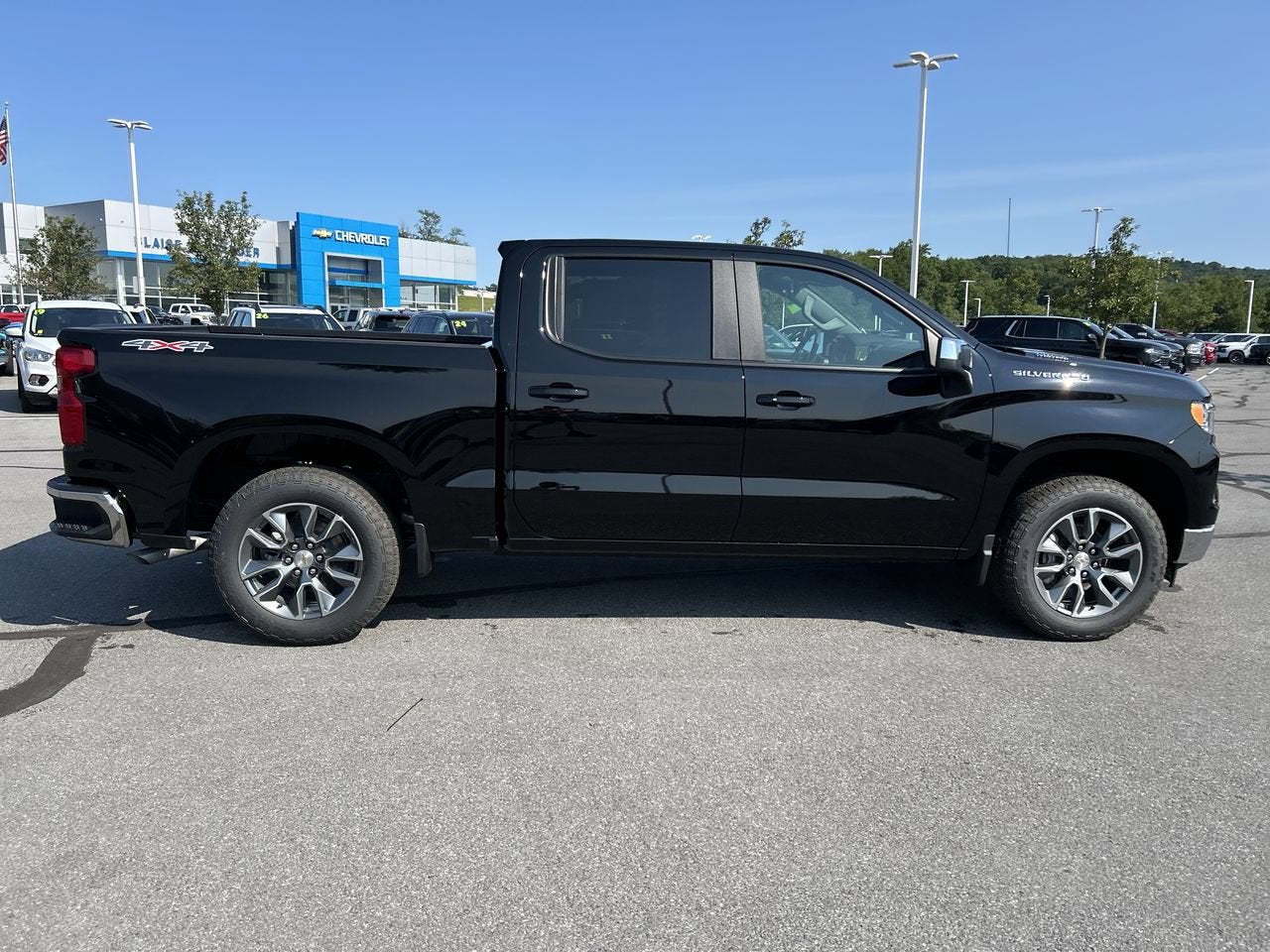 2026 Chevrolet Silverado 1500 LT - Photo 8