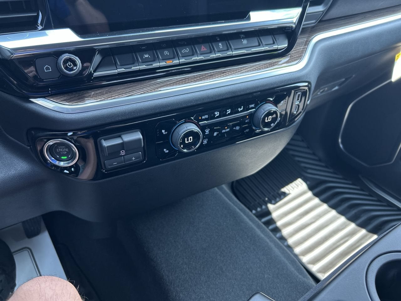 2026 Chevrolet Silverado 1500 LT - Photo 29