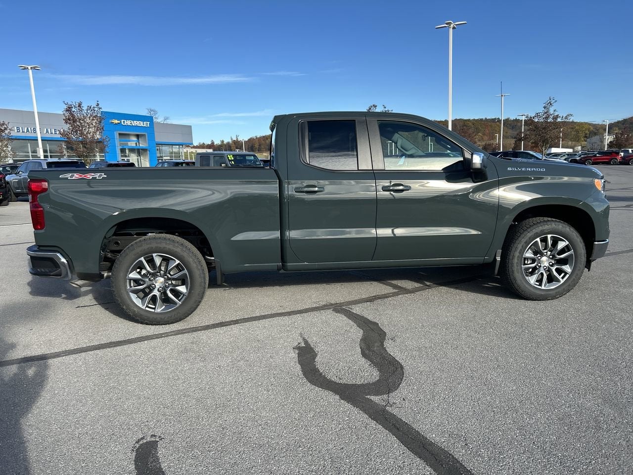2026 Chevrolet Silverado 1500 LT (2FL)