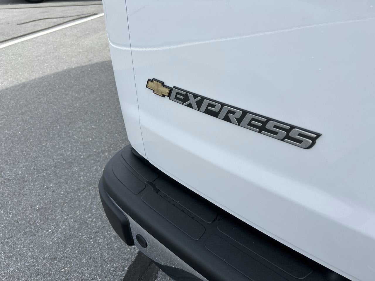 2025 Chevrolet Express Cargo 2500 WT