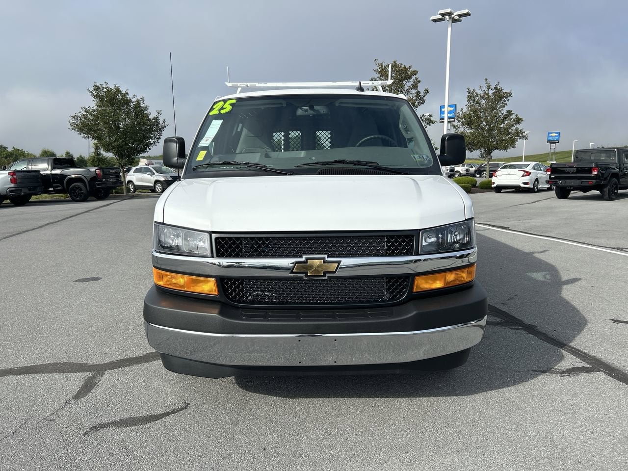 2025 Chevrolet Express Cargo 2500 WT