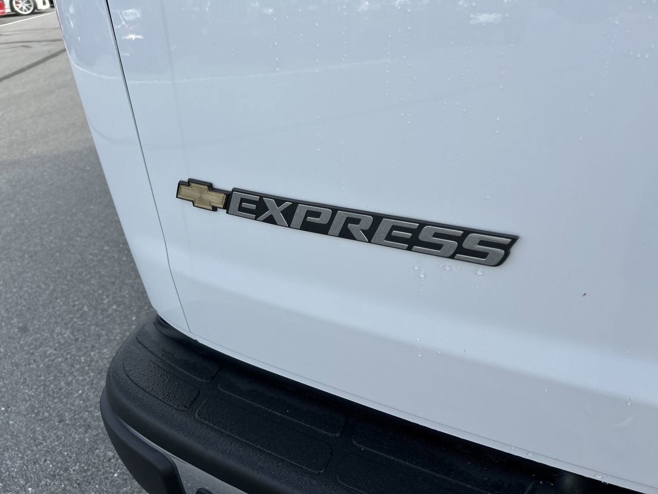 2025 Chevrolet Express Cargo 2500 WT