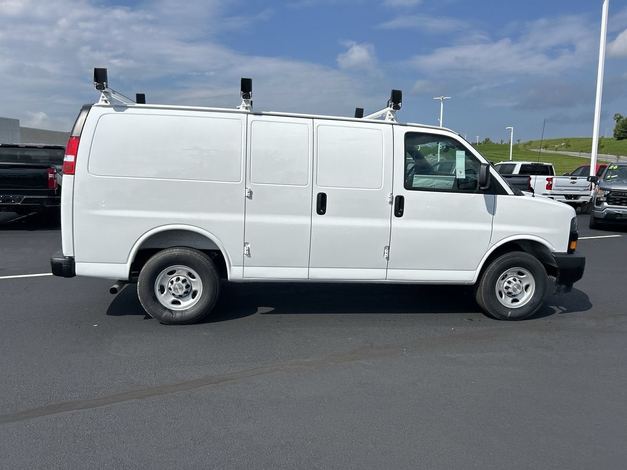 2026 Chevrolet Express Cargo WT