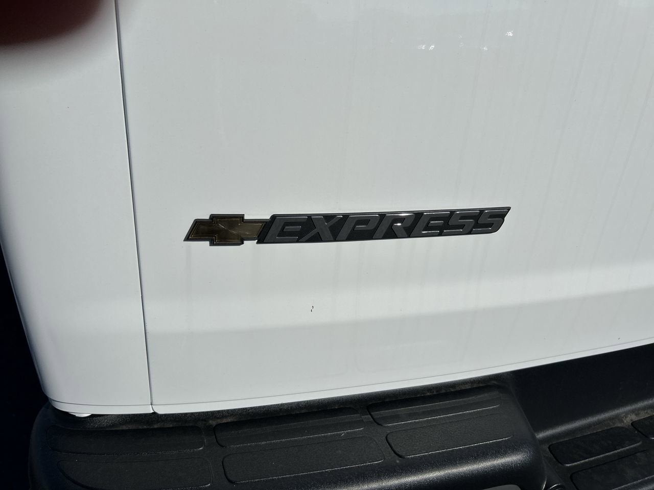 2025 Chevrolet Express Cargo 2500 WT