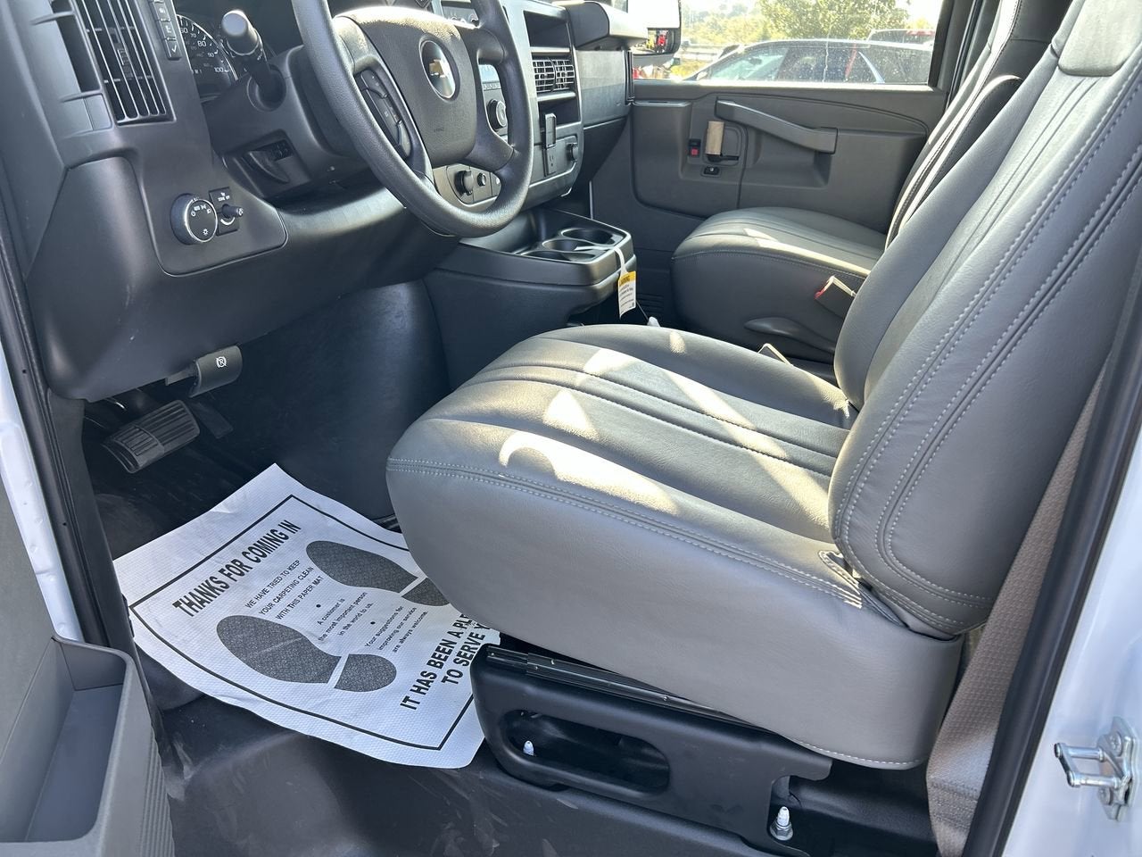 2025 Chevrolet Express Cargo 2500 WT